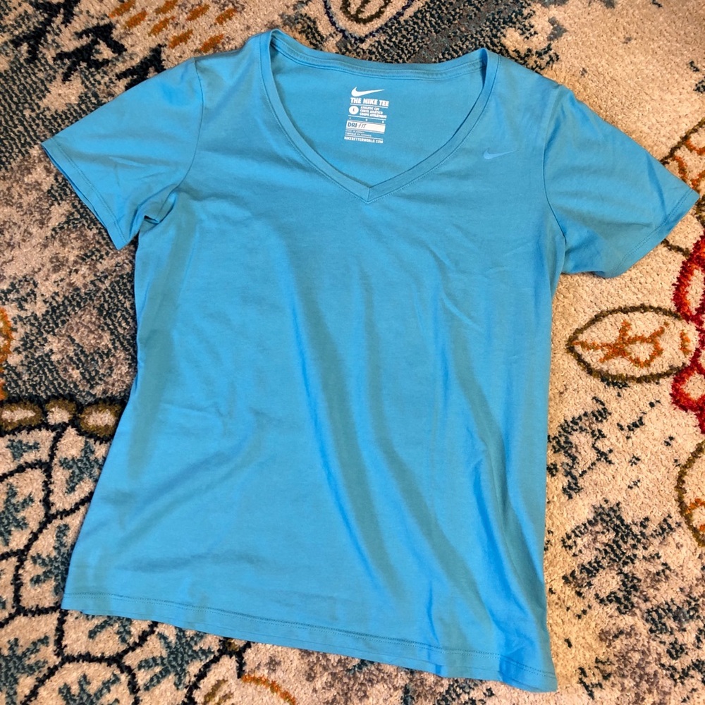 Nike Athletic Cut Dri-Fit Workout Tee